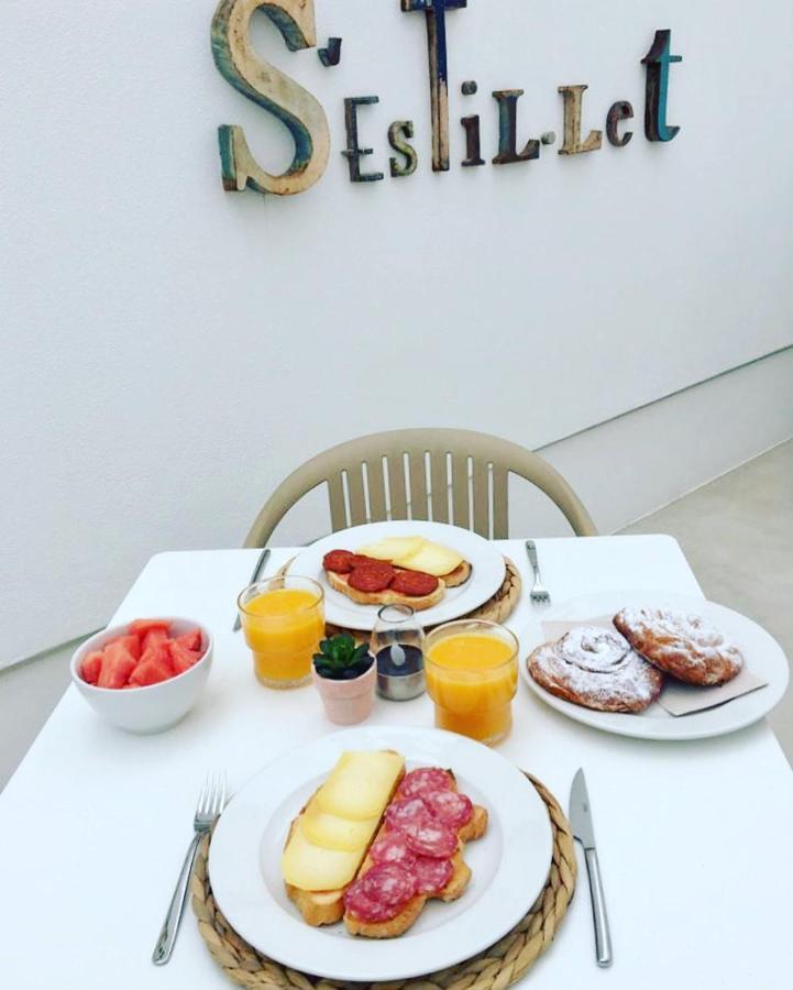 Hotel S'Estil-Let 埃斯米洪格兰 外观 照片